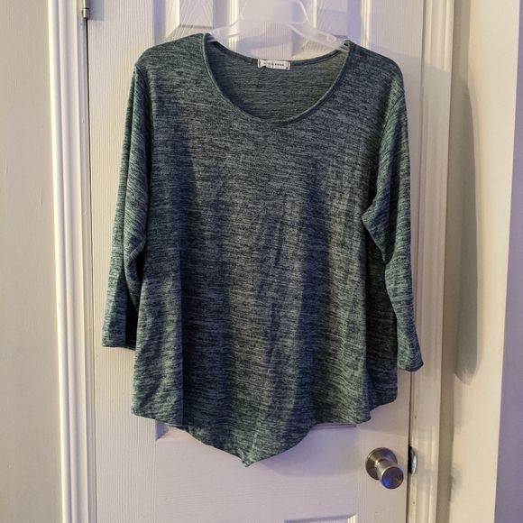 Jon & Anna Tops - 3x Jon & Anna knit top